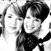 Laura Cox's photo