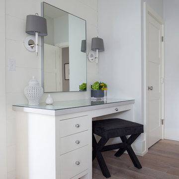 Make-up vanity