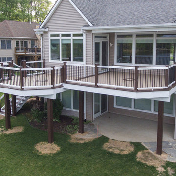 Panoramic Lounge Deck over Lake Templene
