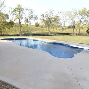 Inground Fiberglass Pool (w/ Diving board)