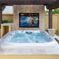Backyard Spas - Hot Tubs