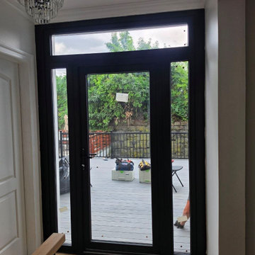 Manux 8666 Black with clear glass sidelites and transom