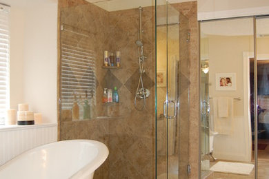 Bathroom - traditional bathroom idea in Dallas