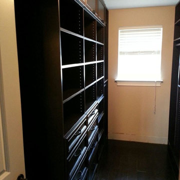 Walk-In Closets