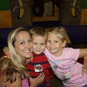 Leslie Shein's photo