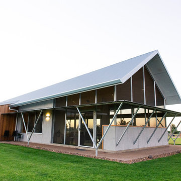 BDAA Design Awards 2019 - New resid. build. 351 - 450 sqm and under $2,500 / sqm