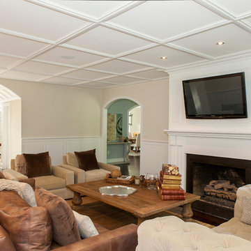 Villanova, PA : Family Room with view to Entry and LR