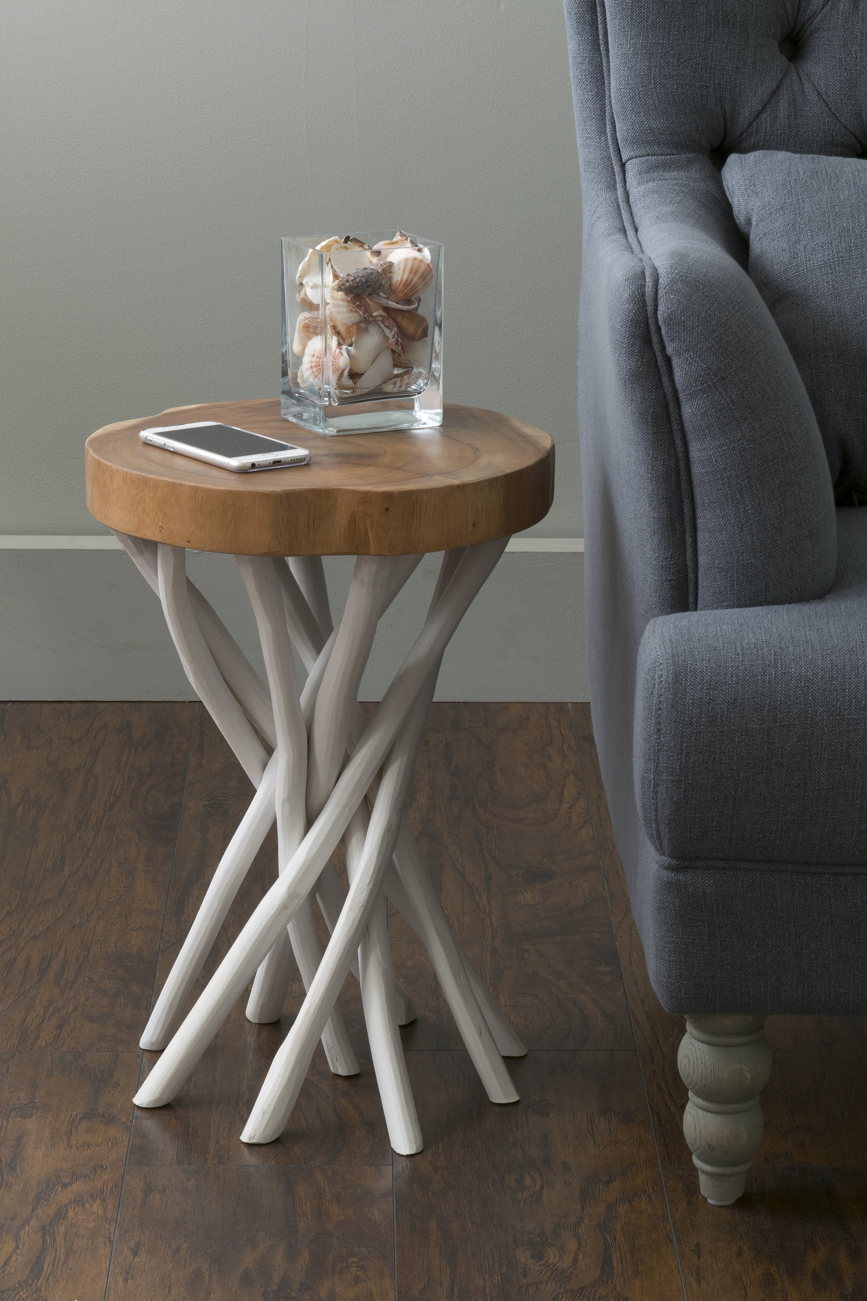 East at Main Lancer Round Accent Table