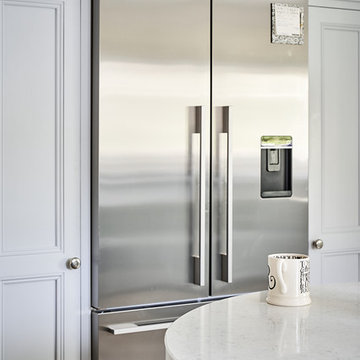 Delicate and Dainty - Clean and Crisp Kitchen