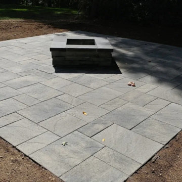 Fire Pits & Fireplaces