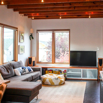 My Houzz: A Modern Update that Grows with Family