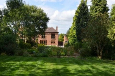 Inspiration for a traditional house exterior in Other.