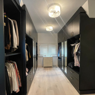 Getting the most Closet from an Attic - Black