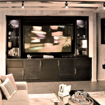 Malibu Modern Kitchen with Dark Cabinets 04