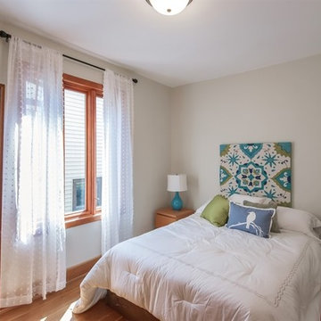 4925 N. Leavitt