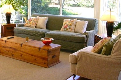 Transitional family room photo in Charlotte