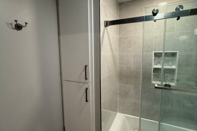 Example of a bathroom design in San Francisco