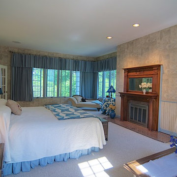 Prestigious Veasey Shore Winnipesaukee Waterfront
