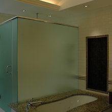 Poochie's Master Bath Whirlpool Tub