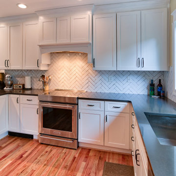 U Shape Kitchen Shaker White