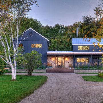 Photography: Modern Barn-Style