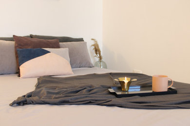 Ispirazione per una camera da letto contemporanea