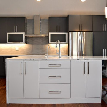 West Belmont Drive - Contemporary Kitchen