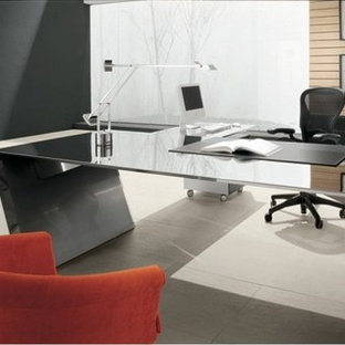 This is an example of a contemporary home office in Miami.