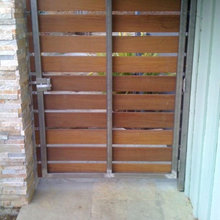 Gate