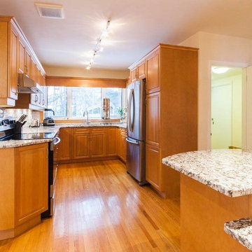 Tuxedo Transitional Kitchen