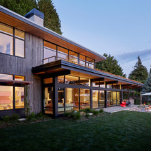 Kelowna Lakefront Exterior