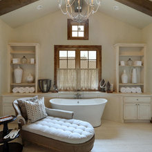 Luxury bathtub lounge rooms