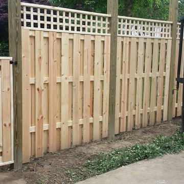 6ft Shadowbox with Custom Gate and Lattice