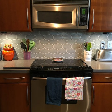 Modern Backsplash With Unique Pattern Designs GIve A Cozy Feel
