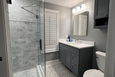 Example of a classic bathroom design in Bridgeport