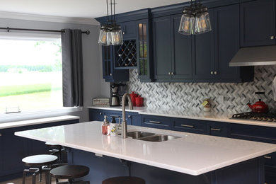 Example of a kitchen design in Toronto