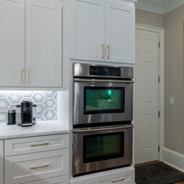 Lindsay Pass Kitchen