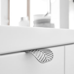 Furnipart Edge Filigree handle in Inox Look finish - Cabinet and Drawer Handle Pulls