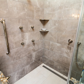 Master Bathroom (47)