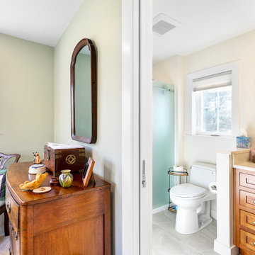 In-Law Suite, Holliston