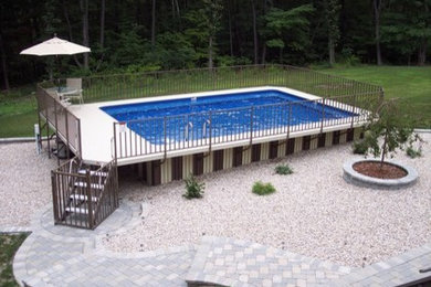 Inspiration for a traditional pool in Bridgeport.