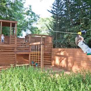 Diseño de jardín moderno con parque infantil