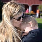 Suzanne Elizabeth's photo