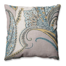 Bedroom pillows