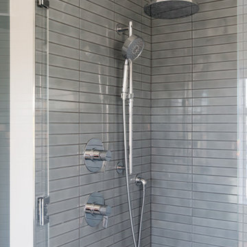 Coastal Blues Primary Bathroom Renovation
