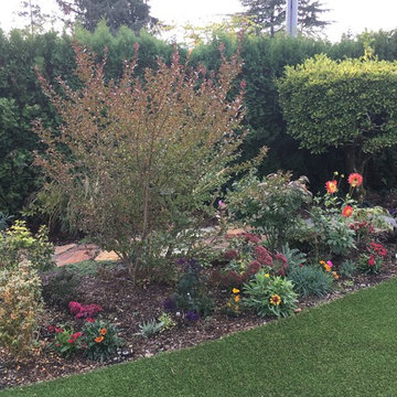 The Hedge Border with Flagstone Path