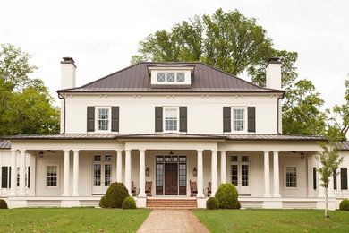 Photo of a traditional home design in Nashville.