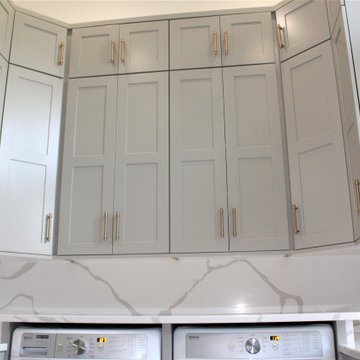 Showplace EVO Laundry & Pantry in Pendleton Dorian Gray & Natural Walnut