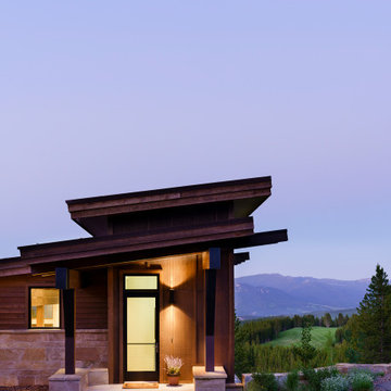 Mountain Modern Home with Luxury Outdoor Living