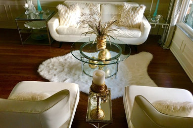 Inspiration for a contemporary living room remodel in Detroit